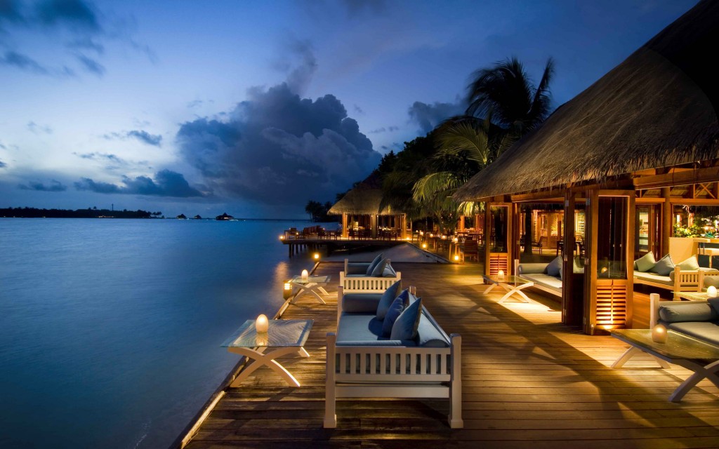 conrad-rangali-island-maldives-hotel-night