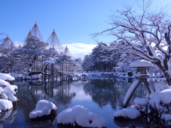 あなたの地元はどうですか?人気急上昇中の年末年始の旅行先トップ10