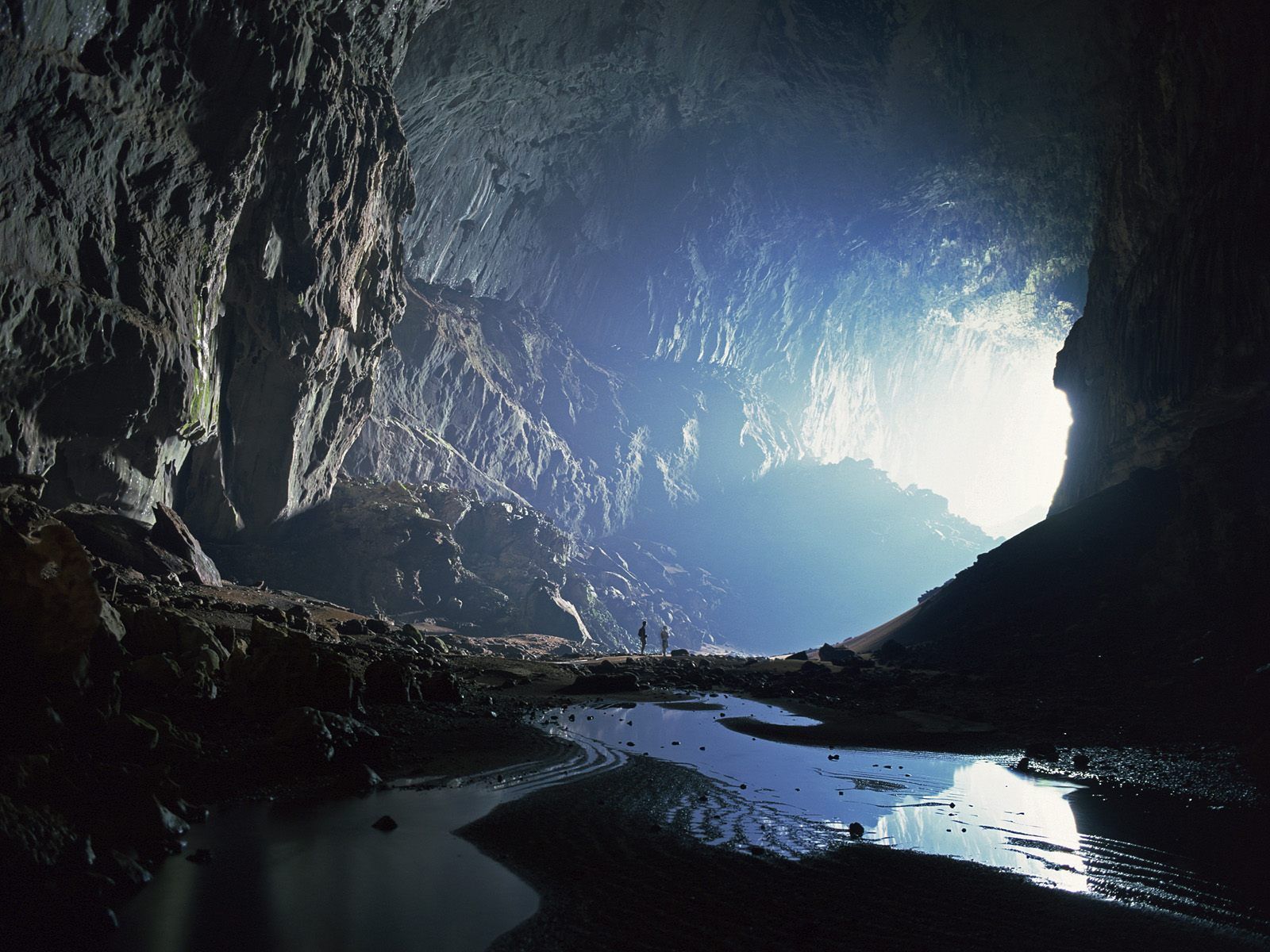 死ぬまでに一度は行きたい世界の絶景：グヌン・ムル国立公園