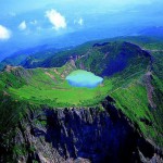 海に浮かぶ三日月！？透明度抜群！ハワイの知られざるダイビングスポット「モロキニ島」