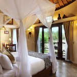 夏の京の風物詩。古くより続く自然の涼を感じる冷涼な空間「納涼川床」