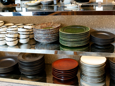 アンダーズ東京の朝食ブッフェの食器