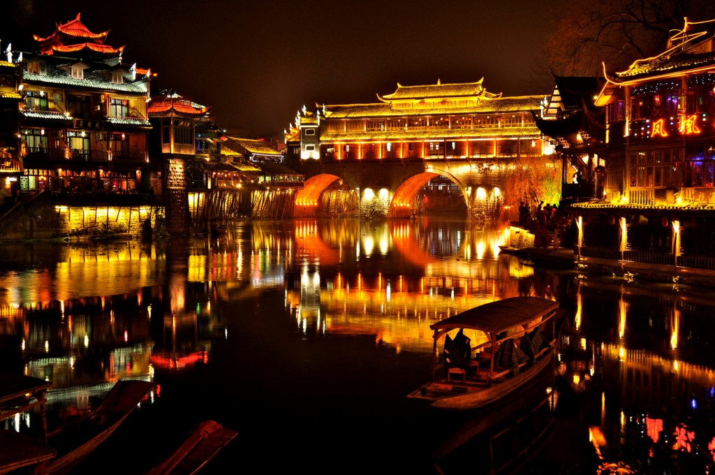 夜の鳳凰の風景