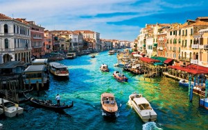 ロマン溢れる街並みを持つ美しすぎるイタリアの水の都