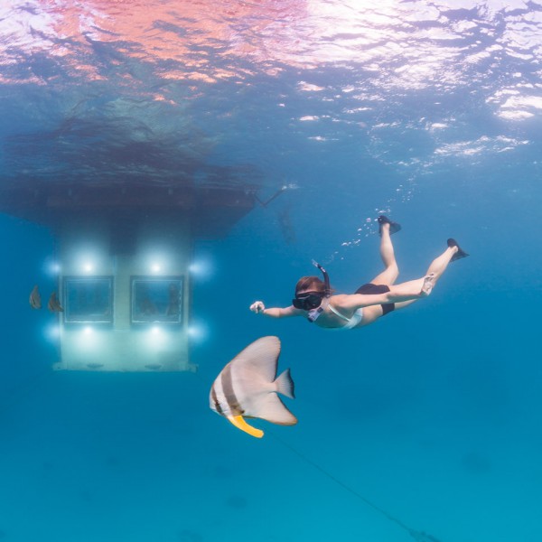 The-Manta-Resort-Underwater-Hotel-Room-Zanzibar-Africa-©Jesper-Anhede-3-600x600