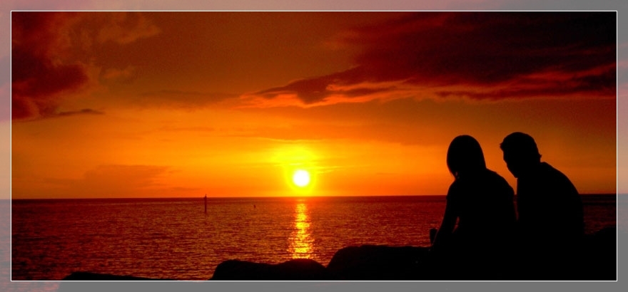 サンセットビーチでの夕暮れ