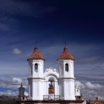 秋の京都の風情を愉しむ「貴船神社のもみじ灯篭」