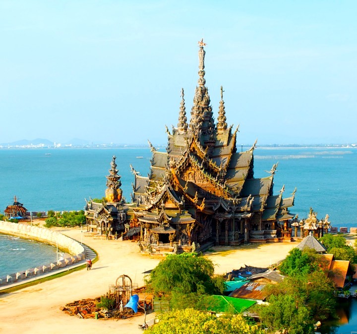 サンクチュアリ・オブ・トゥルースの風景