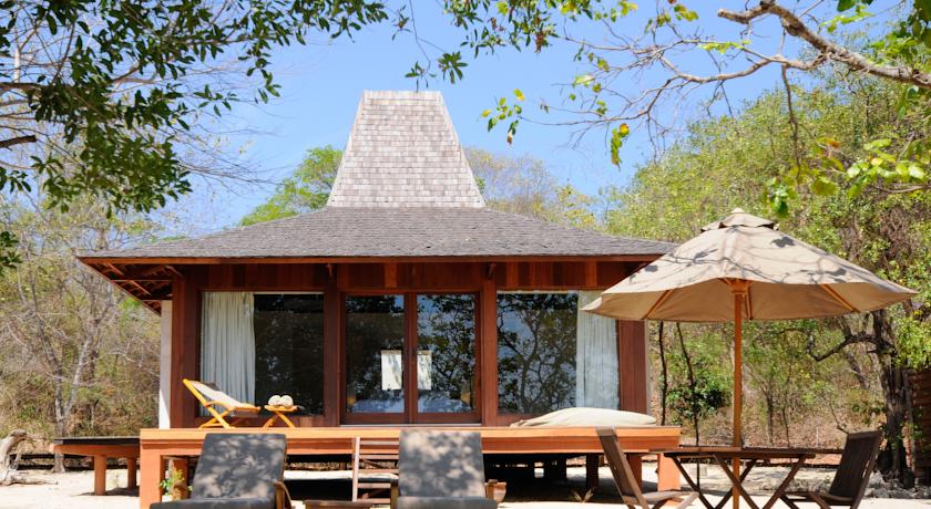 ザ・ムンジャンガン ビーチ・ヴィラ