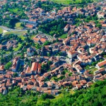 ミネラルウォーターでお馴染み！世界遺産候補にもあがる美しき自然地帯「ボルヴィック村」