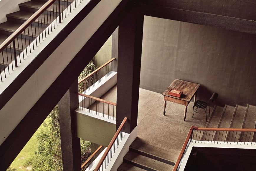 ヘリタンス・カンダラマ バワ専用デスク