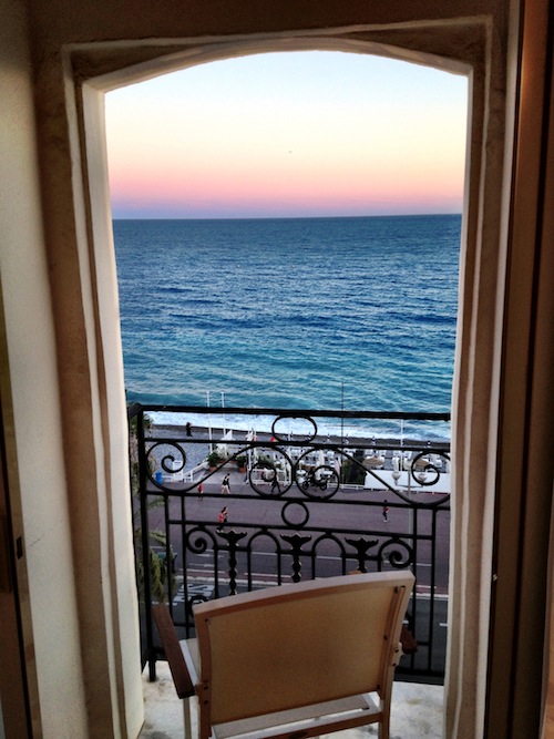 ル・ネグレスコの部屋から眺める夕焼け