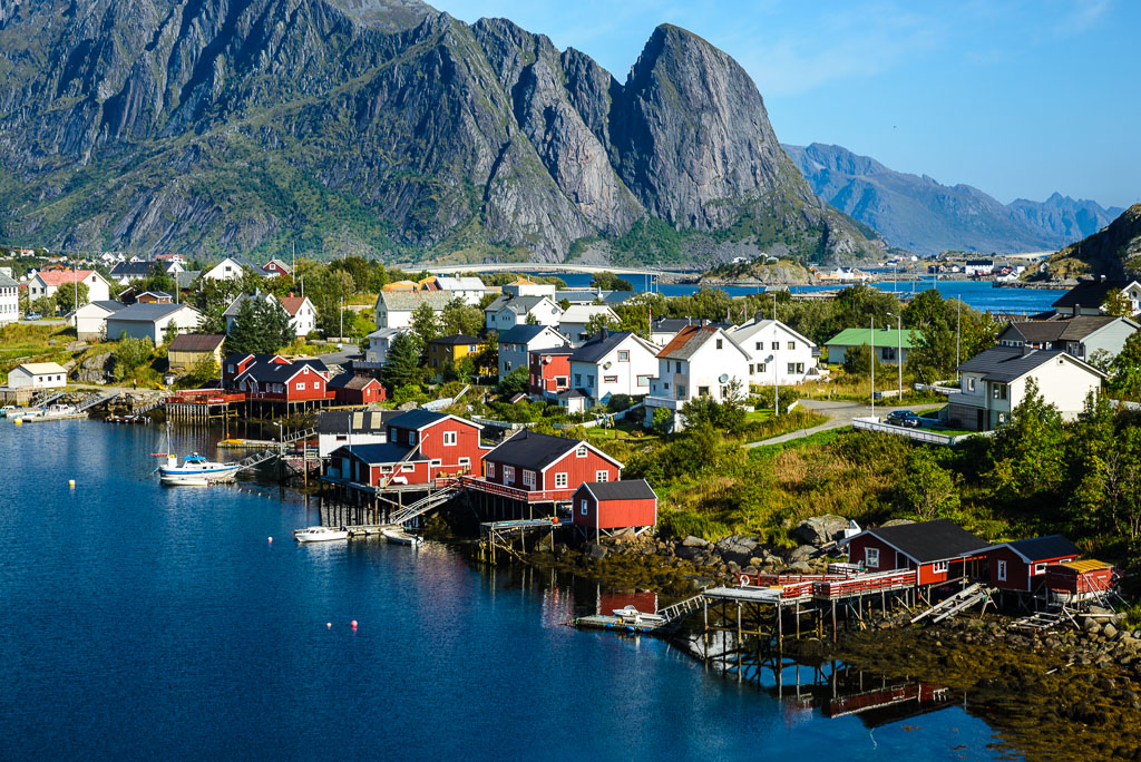まるで絵画のようなノルウェーで最も美しい村 レーヌ Tabit Life