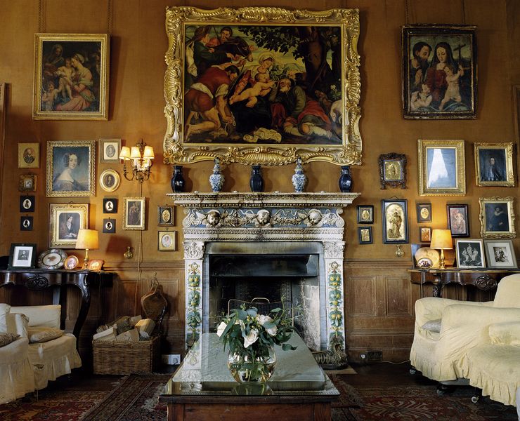 castle-leslie-drawing-room