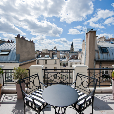 lhotel_paris_huparlh_in_detail_sqaure