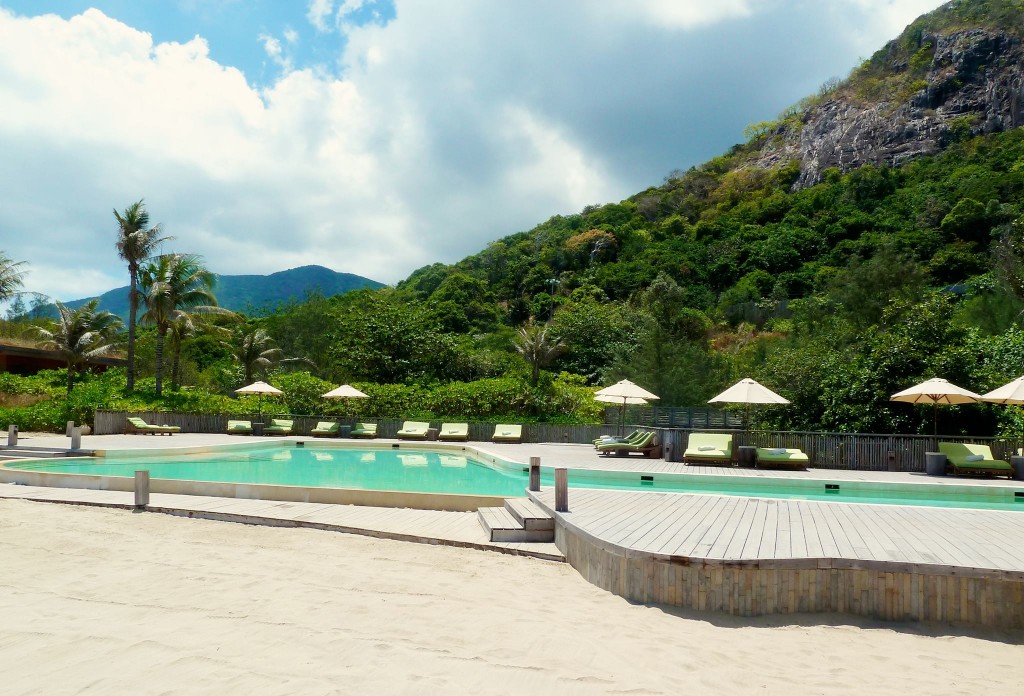 シックス・センシズ・コンダオ・ベトナムのプール