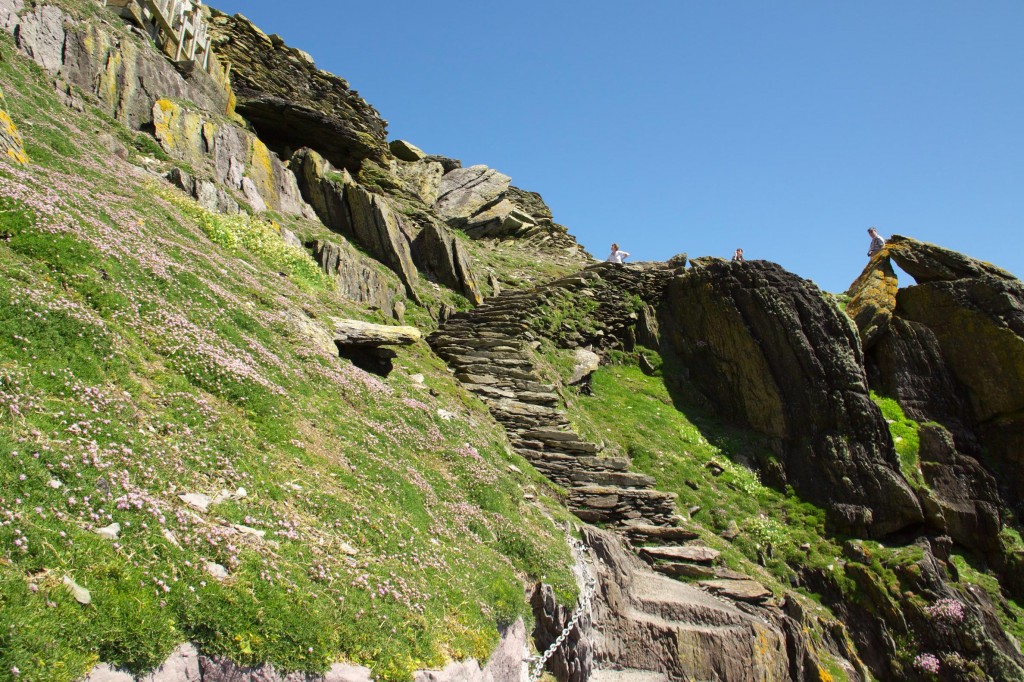 スケリッグ・マイケル　石段