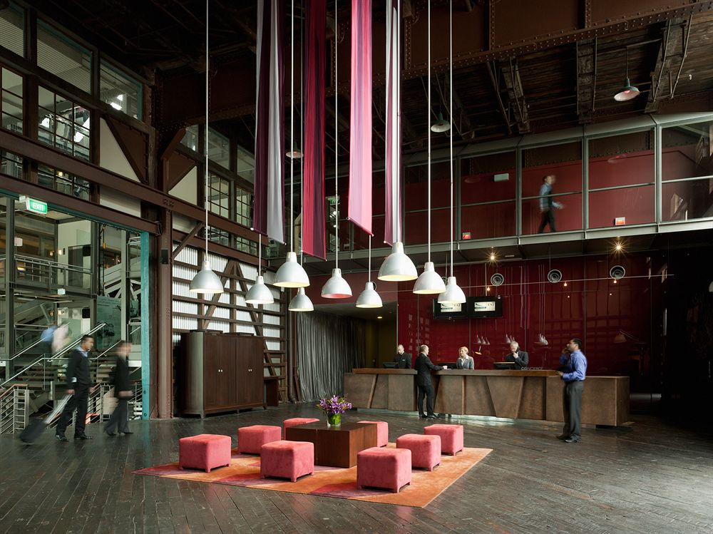 オヴォロ・ウールルームールーのロビー