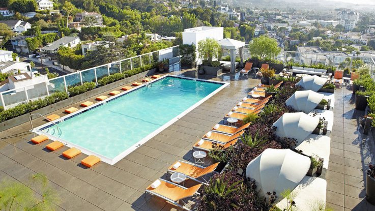 アンダーズ・ウエスト・ハリウッドのプール