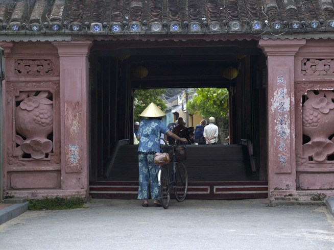 ナム・ハイ・ホイアンからリムジンで１５分の世界遺産の古都ホイアン