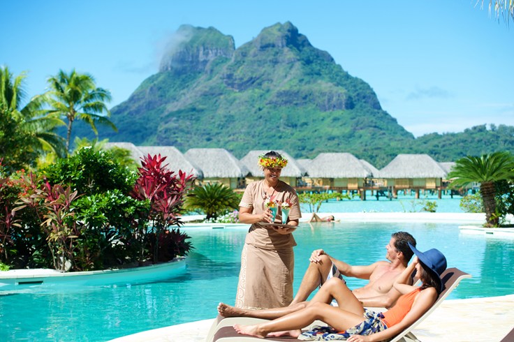 ル・ボラ・ボラで日光浴