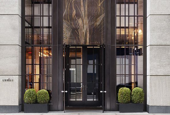 アンダーズ・フィフス・アベニューの入り口