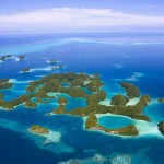 海の宝石箱と称される美しき楽園。死ぬまでに訪れたいパラオの世界遺産「ロックアイランド」