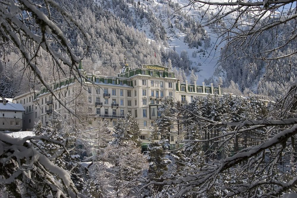 グランド・ホテル・クローネンホフの冬の外観