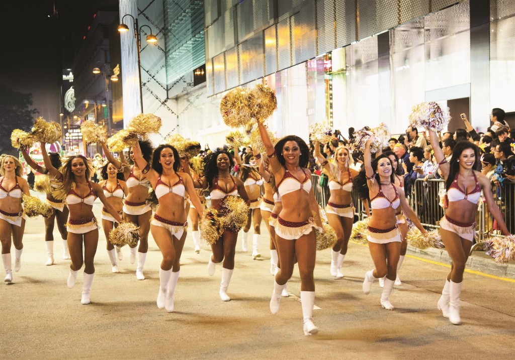 香港の旧正月ナイト・パレードの海外パフォーマー