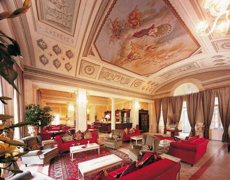 バーニ・ディ・ピサ　ロビー