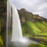 死ぬまでに行きたい世界の絶景：アイスランドの滝「セリャラントスフォス」