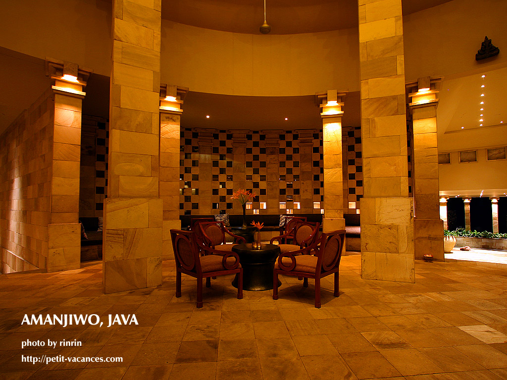 アマンジオのロビー