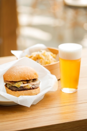 BeBu(ビブ)特製のおつまみが付いたセット