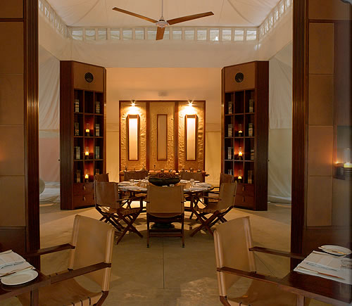 アマニカスのダイニング