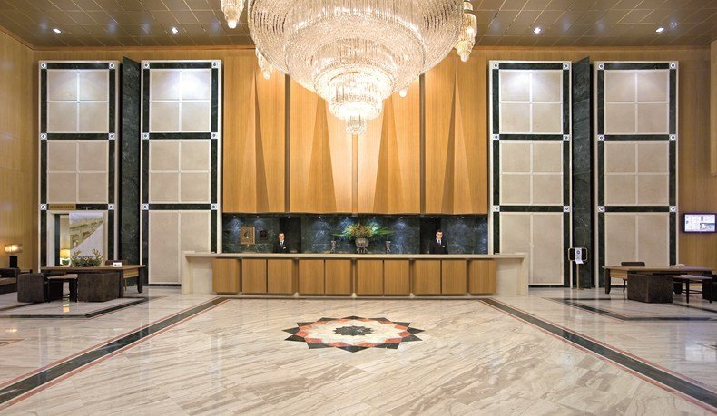 ディヴァニ・カラベルのロビー