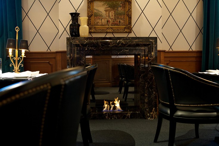 アルドロヴァンディ・ヴィラ・ボルゲーゼのザ・グリル