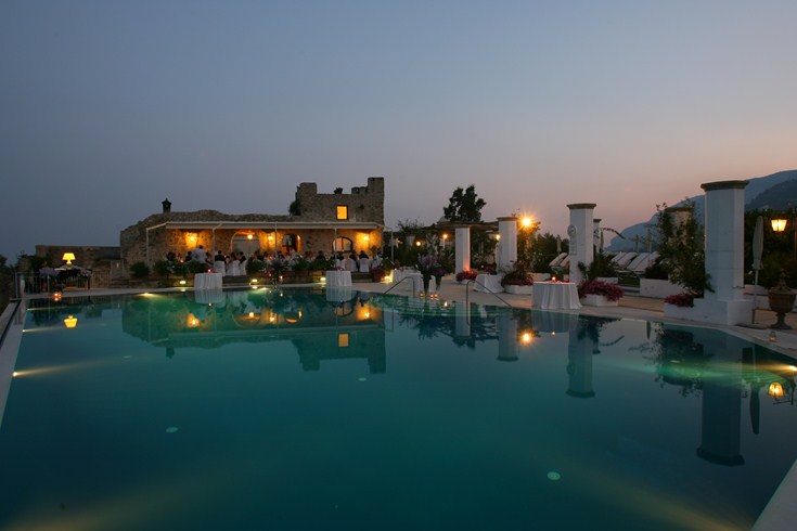 夕暮れ時のベルモンド・ホテル・カルーソ