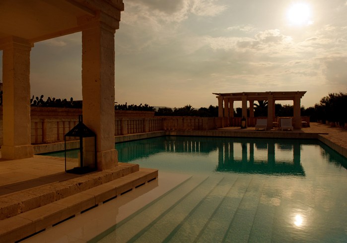 ボルゴ・イグナシアのプール