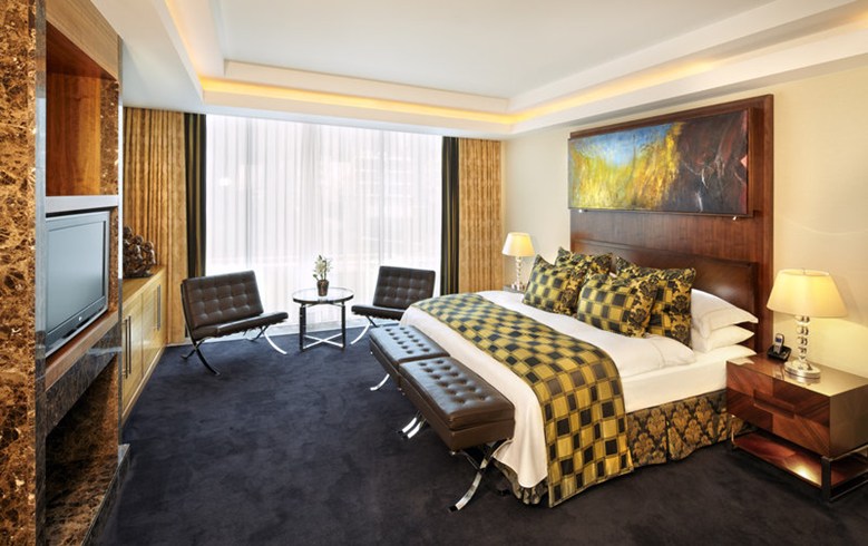 ファルケンシュタイナー・シュロスホテル・フェルデンのカイザースイート