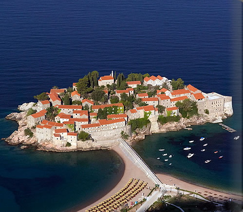 アマン・スベティステファンのアイランド