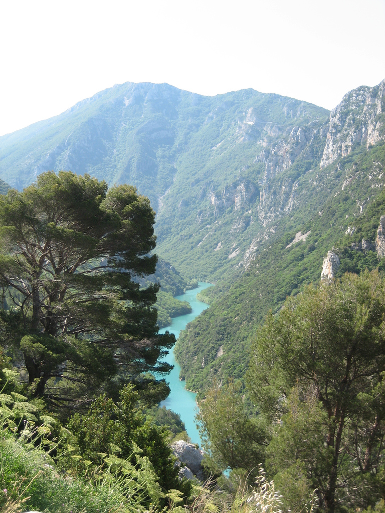 山から眺めたヴェルドン峡谷