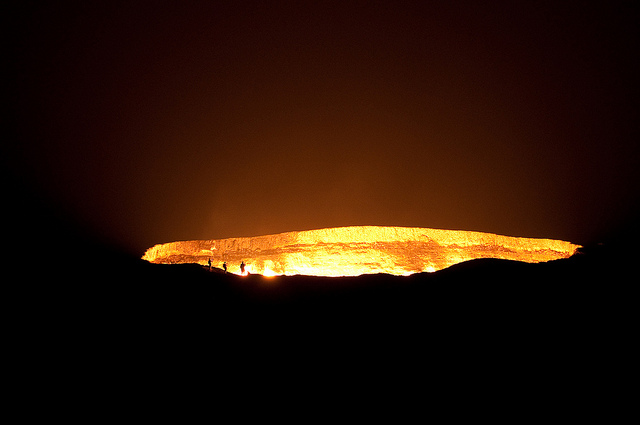 ダルヴァザの地獄の門の風景