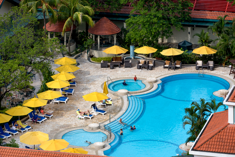 ホテル・ジェン・タングリン・シンガポール Hotel Jen Tanglin Singaporeのプール