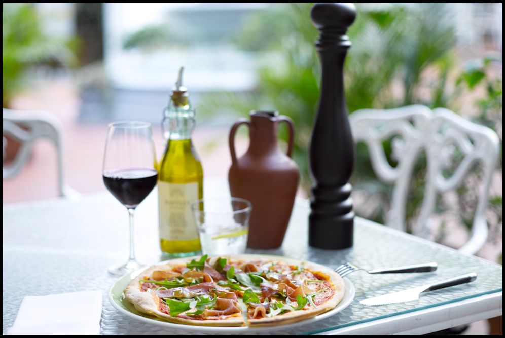 ラッフルズ・ホテル・シンガポールのレストラン・コートヤード