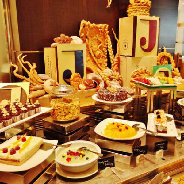 ホテル・ジェン・タングリン・シンガポールのカフェビズのデザート