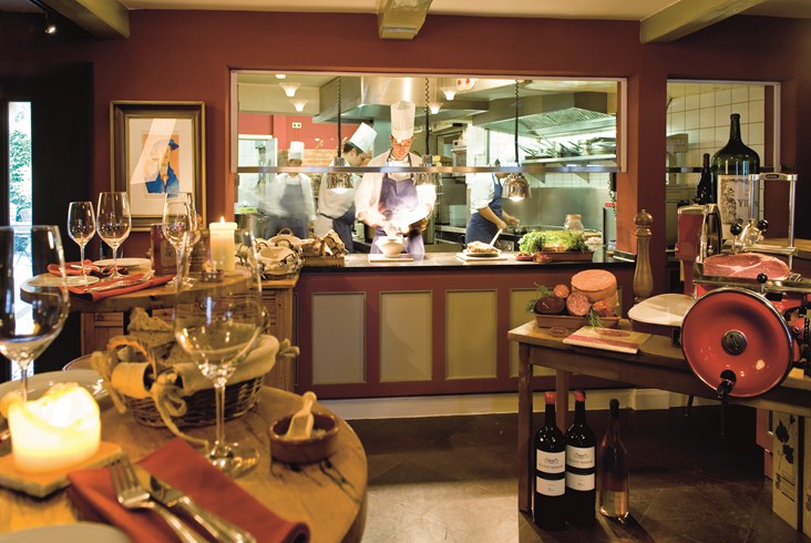 ホテル・ルイス・C. ヤコブ Hotel Louis C. Jacobのバー