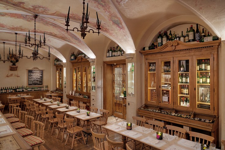 ホテル・ケーニヒスホフ Hotel Koenigshofのバー