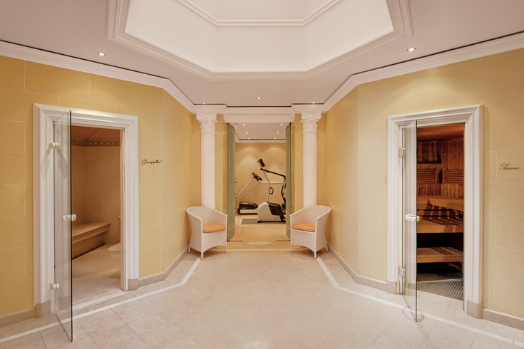 ホテル・ケーニヒスホフ Hotel Koenigshofのスパ