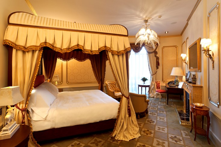 エル・パレス・バルセロナのスイート・ダリ