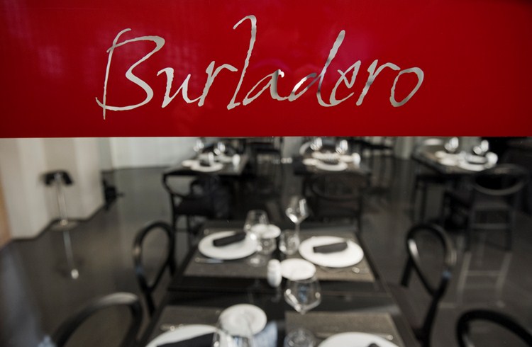 グラン・メリア・コロンのレストラン